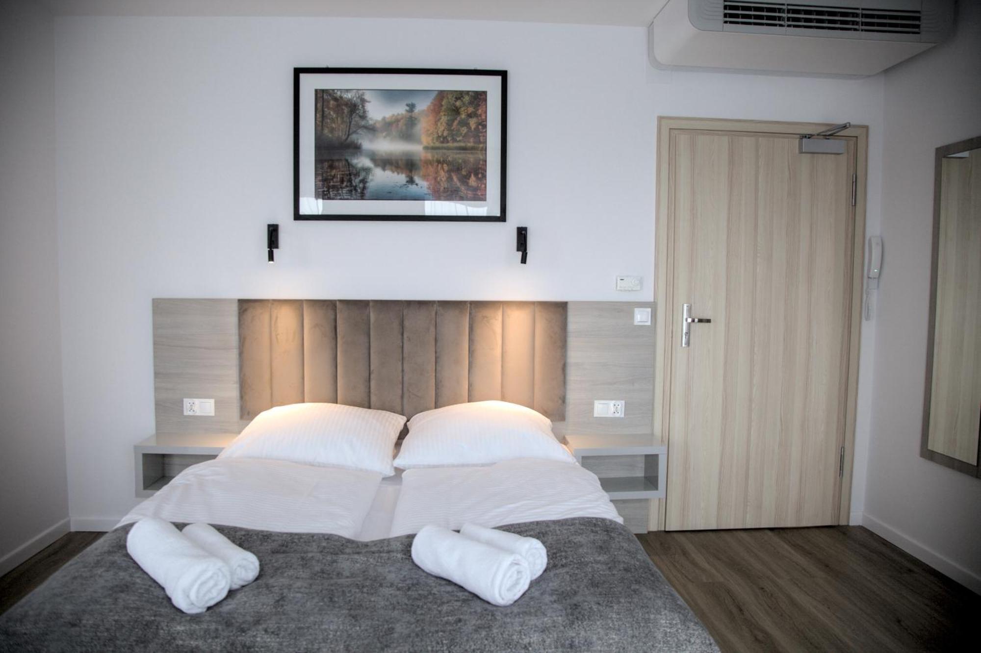 Hotel I Apartamenty Gorzelanny Дзвижино Экстерьер фото