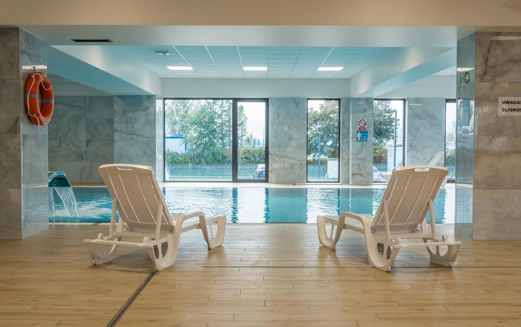 Hotel I Apartamenty Gorzelanny Дзвижино Экстерьер фото