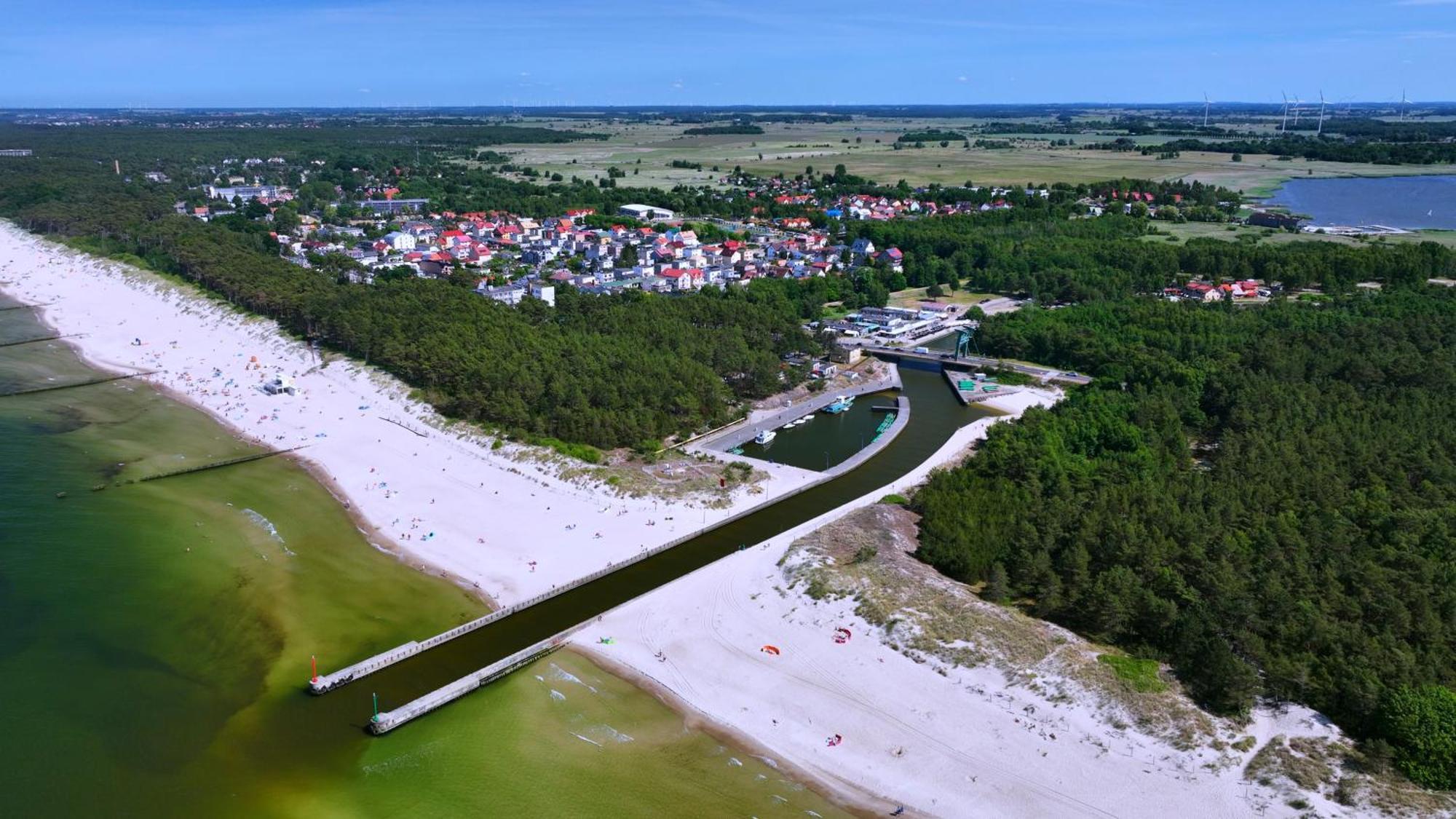 Hotel I Apartamenty Gorzelanny Дзвижино Экстерьер фото
